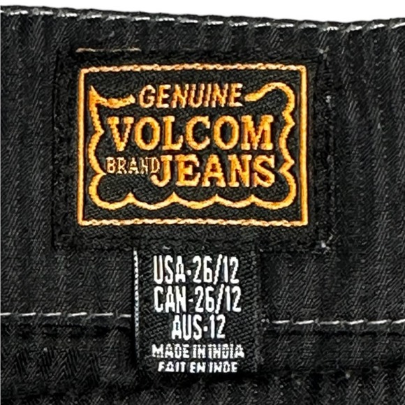 Volcom Boys Cotton Gray and White Plaid Shorts Size 12 With Little Designs - Picture 7 of 10